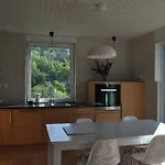 Kleven Havn - Historic Seaside Residence 曼达尔