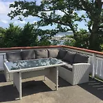 度假居 Kleven Havn - Historic Seaside Residence