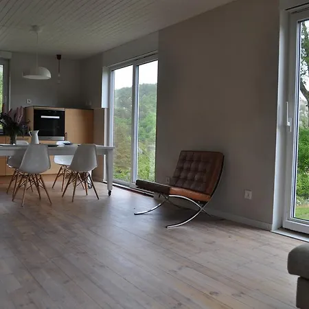 Kleven Havn - Historic Seaside Residence Vakantiehuis Mandal