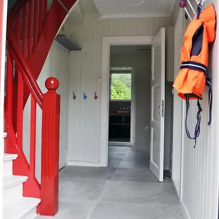 Kleven Havn - Historic Seaside Holiday home